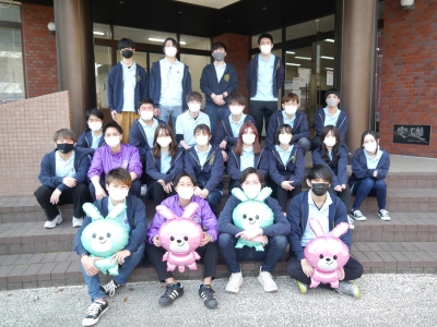 学内見学をする「キャンパスツアー」は人気NO.1プログラム。在学生と気軽にトークしよう!