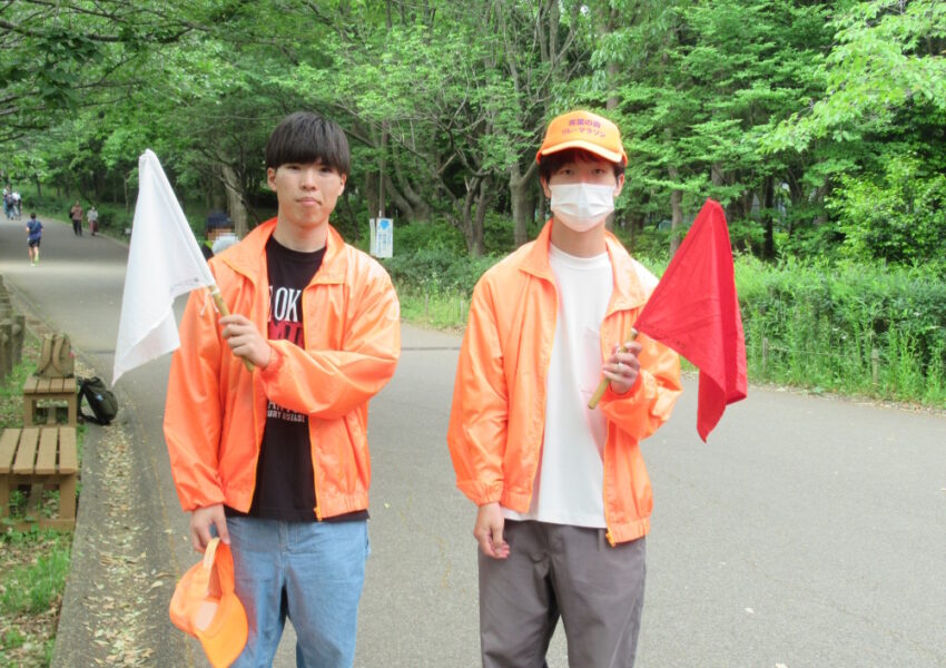 走路員