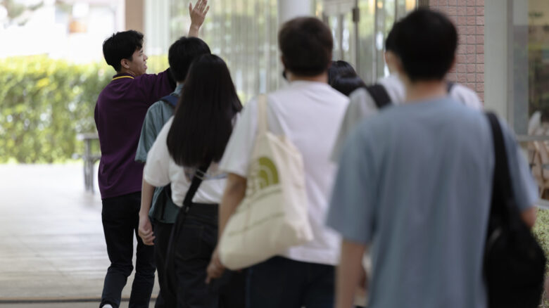 施設見学（キャンパスツアー）の様子➀